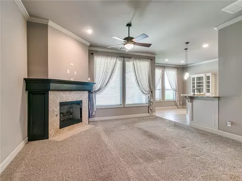 2825 SE 9th St, Moore, OK 73160 photo 8
