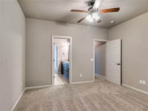 2825 SE 9th St, Moore, OK 73160 photo 23