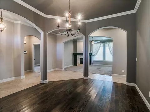 2825 SE 9th St, Moore, OK 73160 photo 7