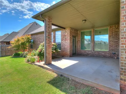 2825 SE 9th St, Moore, OK 73160 photo 30