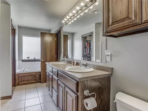 6805 Lewis Ln, Tuttle, OK 73089 photo 26