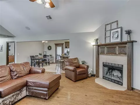 6805 Lewis Ln, Tuttle, OK 73089 photo 12