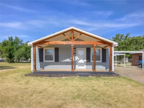 405 SW 1st St, Tuttle, OK 73089 photo 1