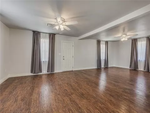 405 SW 1st St, Tuttle, OK 73089 photo 6