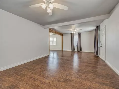 405 SW 1st St, Tuttle, OK 73089 photo 3