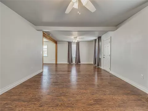 405 SW 1st St, Tuttle, OK 73089 photo 4