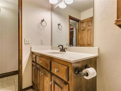 1216 NW 14th Pl, Moore, OK 73170 photo 23