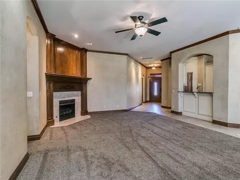 1216 NW 14th Pl, Moore, OK 73170 photo 3