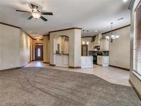 1216 NW 14th Pl, Moore, OK 73170 photo 6