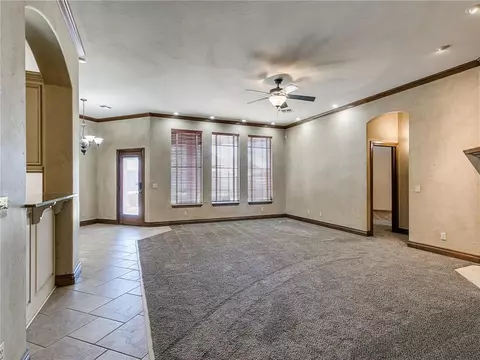 1216 NW 14th Pl, Moore, OK 73170 photo 4