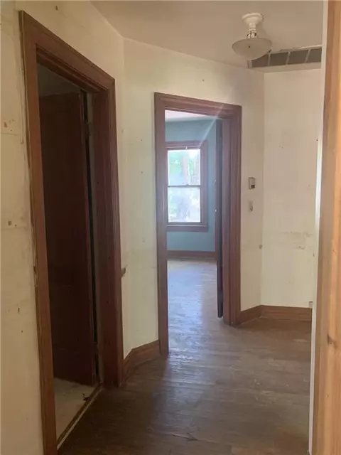 305 E Texas St, Walters, OK 73572 photo 18