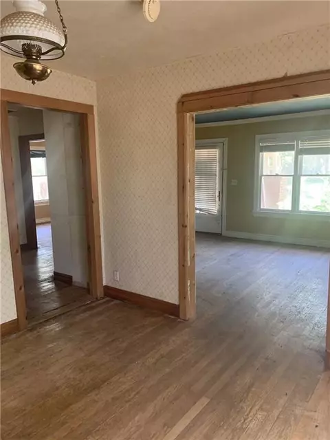305 E Texas St, Walters, OK 73572 photo 12
