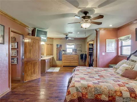 421 S 13th St, Thomas, OK 73669 photo 17