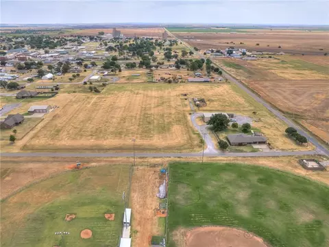 421 S 13th St, Thomas, OK 73669 photo 34