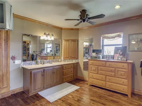 421 S 13th St, Thomas, OK 73669 photo 19