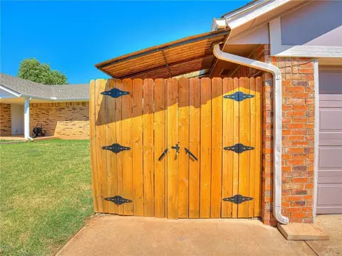 1008 Mars Rd, Edmond, OK 73003 photo 27