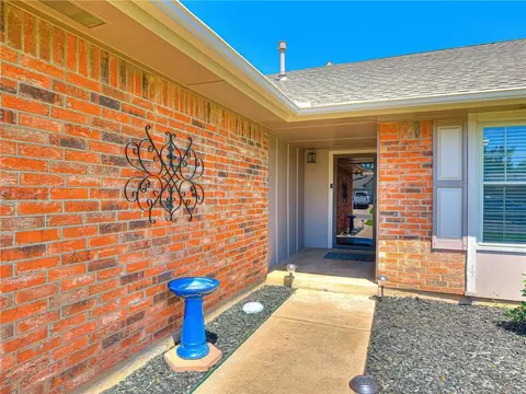 1008 Mars Rd, Edmond, OK 73003 photo 2
