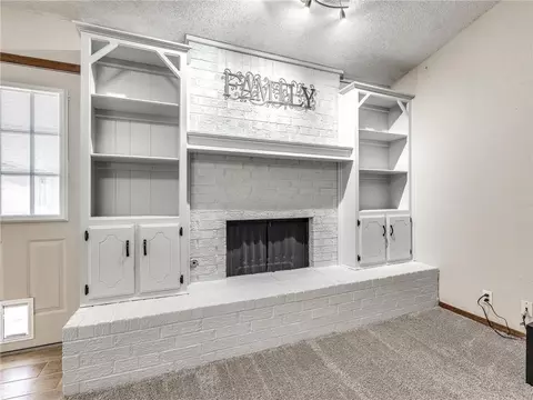 1008 Mars Rd, Edmond, OK 73003 photo 3