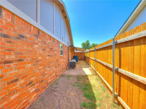 1008 Mars Rd, Edmond, OK 73003 photo 29