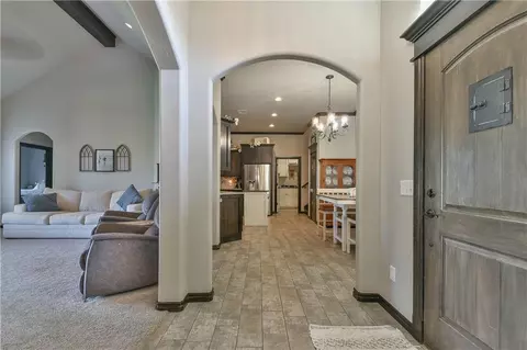 1326 Ladera Cir, Moore, OK 73160 photo 4