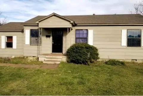 418 Pine St, Frederick, OK 73542