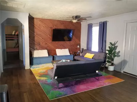 418 Pine St, Frederick, OK 73542 photo 3