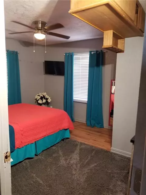 418 Pine St, Frederick, OK 73542 photo 14