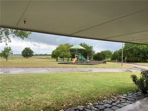 702 Cedar Ln, Tecumseh, OK 74873 photo 26