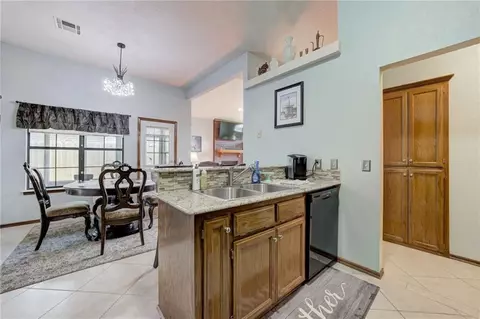 613 Old Bugle Rd, Edmond, OK 73003 photo 8