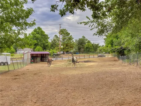 11880 E Britton Rd, Jones, OK 73049 photo 21