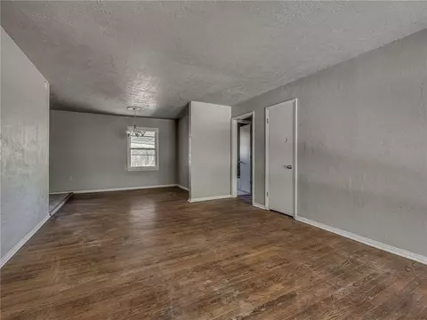 10 Circle Dr, Chickasha, OK 73018 photo 5