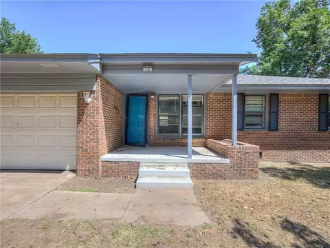 10 Circle Dr, Chickasha, OK 73018 photo 1