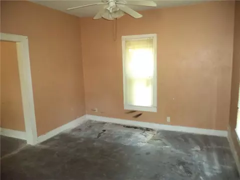 623 E Harrison Ave, Guthrie, OK 73044 photo 2