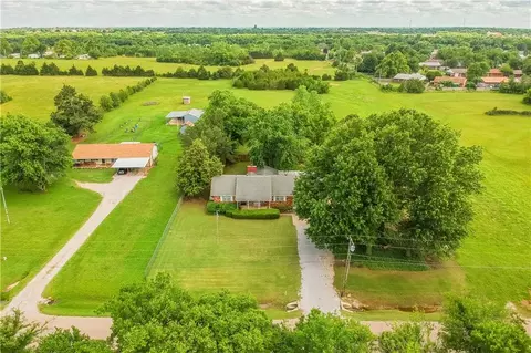 41763 Bob Crouch Rd, Tecumseh, OK 74873 photo 2