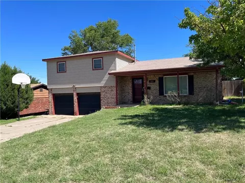 206 Circle Cir, Guymon, OK 73942 photo 1