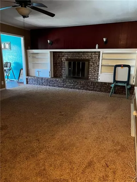 206 Circle Cir, Guymon, OK 73942 photo 2
