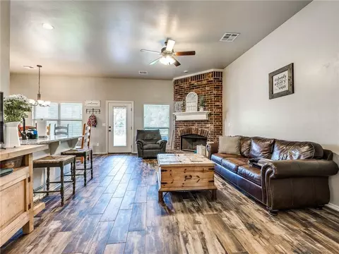 5744 Cedar Tree Cir, Guthrie, OK 73044 photo 6