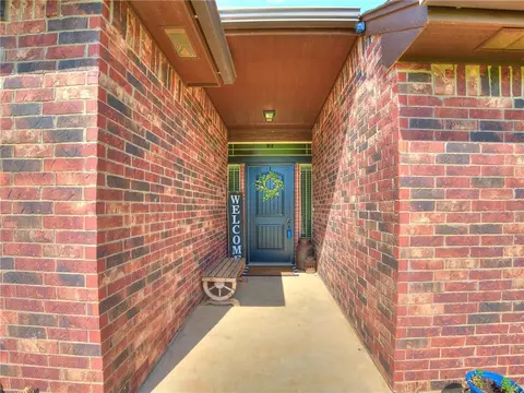 5744 Cedar Tree Cir, Guthrie, OK 73044 photo 4