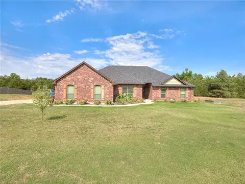 5744 Cedar Tree Cir, Guthrie, OK 73044 photo 2