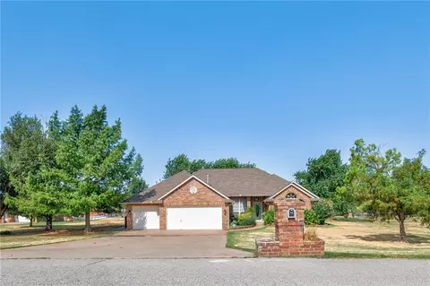 109 Whispering Pines Dr, Tuttle, OK 73089 photo 1