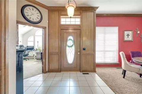 109 Whispering Pines Dr, Tuttle, OK 73089 photo 4