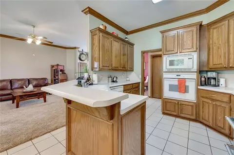 109 Whispering Pines Dr, Tuttle, OK 73089 photo 14