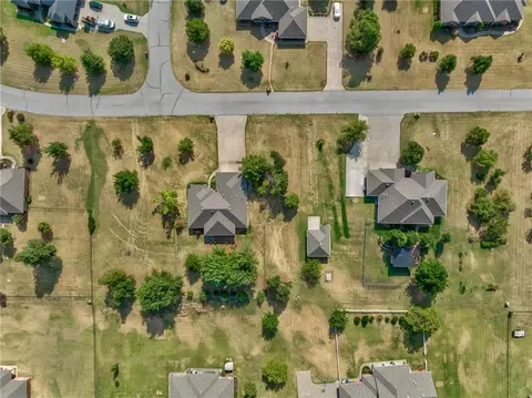 109 Whispering Pines Dr, Tuttle, OK 73089 photo 36