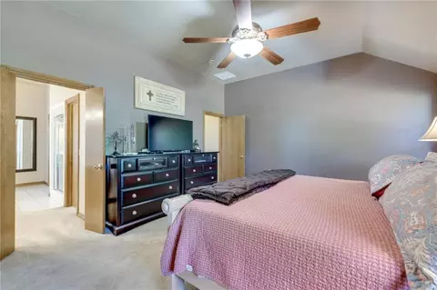 109 Whispering Pines Dr, Tuttle, OK 73089 photo 20