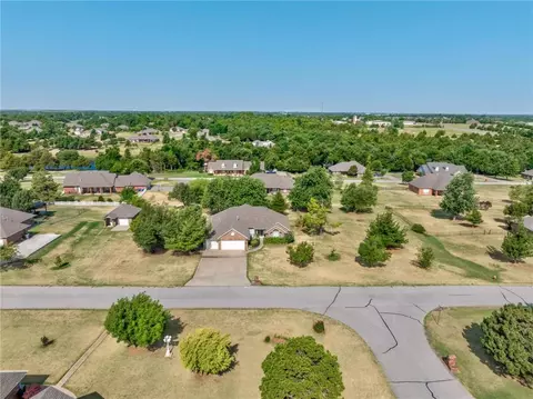 109 Whispering Pines Dr, Tuttle, OK 73089 photo 33