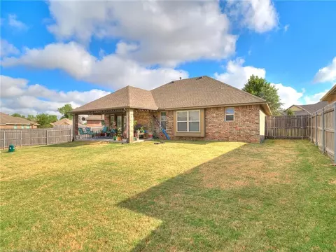 7525 Runner St, Yukon, OK 73099 photo 22