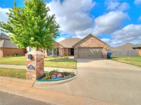 7525 Runner St, Yukon, OK 73099 photo 36