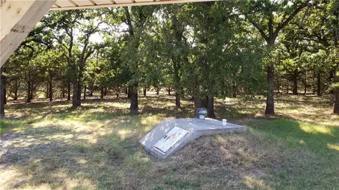 101 Red Tail Ln, Mcloud, OK 74851 photo 4