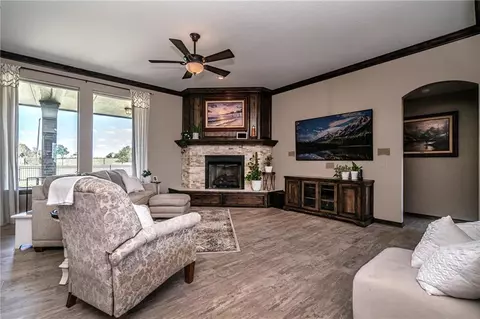 500 Hannah Dr, Tuttle, OK 73089 photo 17