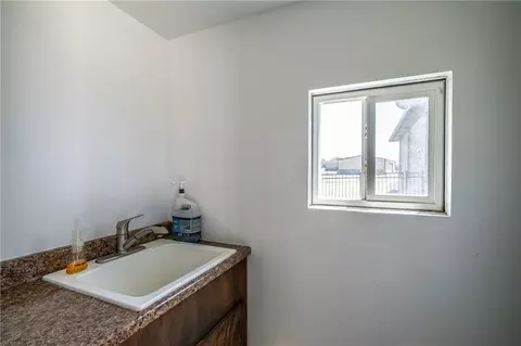 500 Hannah Dr, Tuttle, OK 73089 photo 32